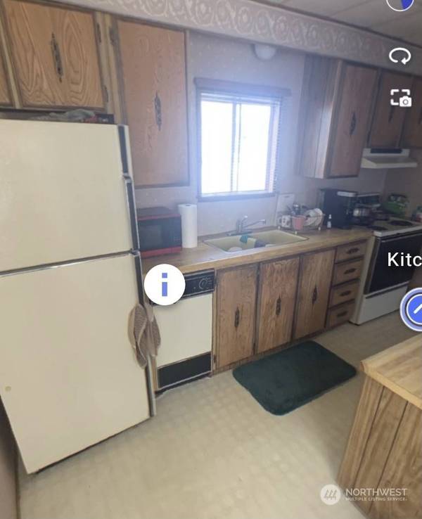 831 Mountain Villa DR #831, Enumclaw, WA 98022