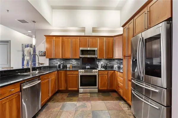 821 PERDIDO ST #2E, New Orleans, LA 70112