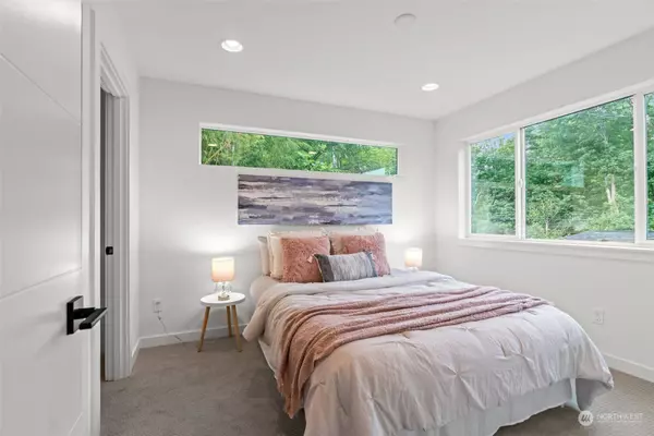 10044 Ravenna AVE NE #C, Seattle, WA 98125