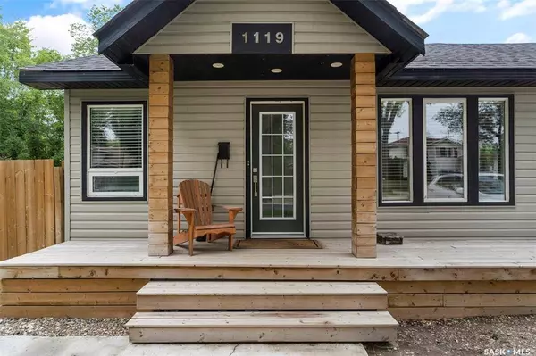 1119 K AVENUE S, Saskatoon, SK S7M 2G4
