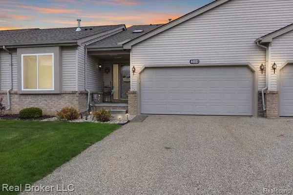 44007 WILSON Street, Grand Blanc, MI 48439