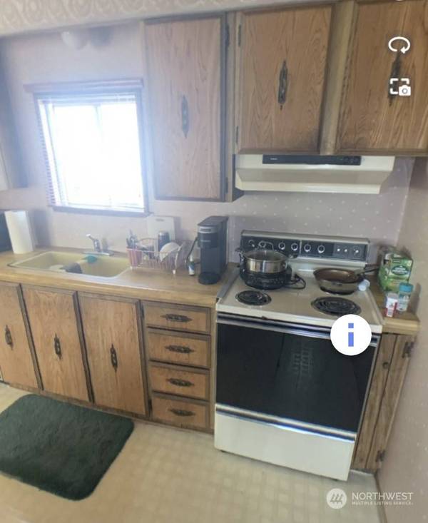 831 Mountain Villa DR #831, Enumclaw, WA 98022