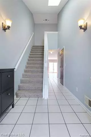 44007 WILSON Street, Grand Blanc, MI 48439