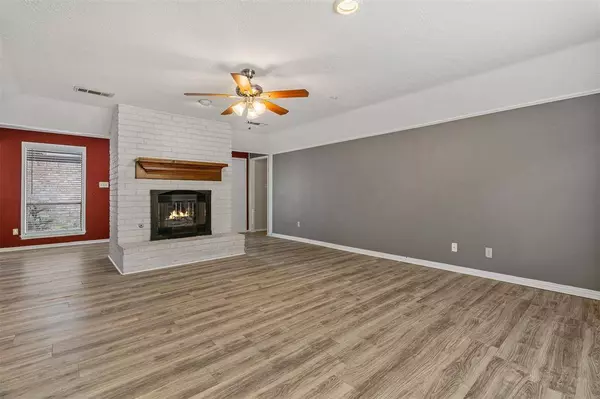 12107 Double Tree DR, Houston, TX 77070