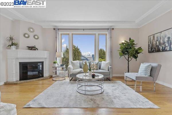 72 University Street, San Francisco, CA 94134