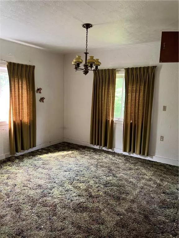 1368 Ravine St, Homestead, PA 15120