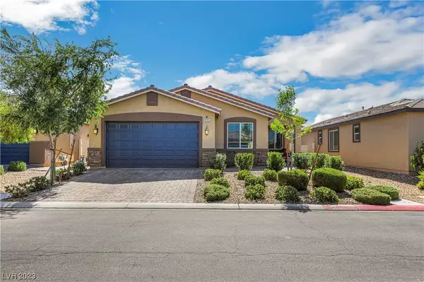 5704 Akula Bay Street, North Las Vegas, NV 89081