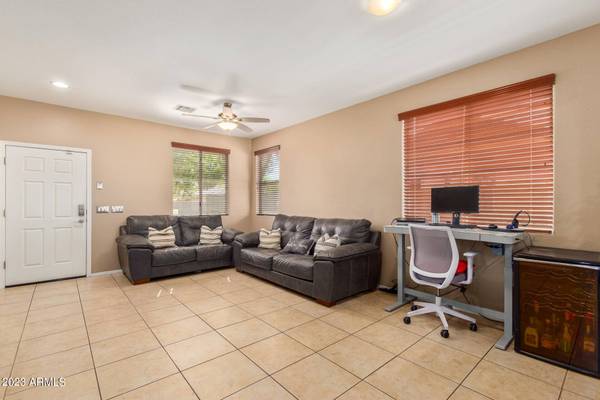 8627 S 41ST Lane, Laveen, AZ 85339