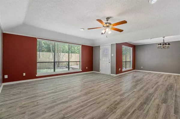 12107 Double Tree DR, Houston, TX 77070