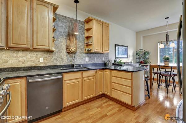 4762 Grumman ST, Anchorage, AK 99507