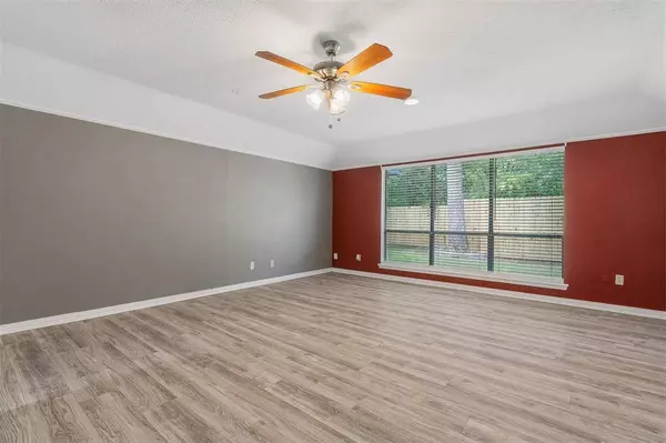 12107 Double Tree DR, Houston, TX 77070