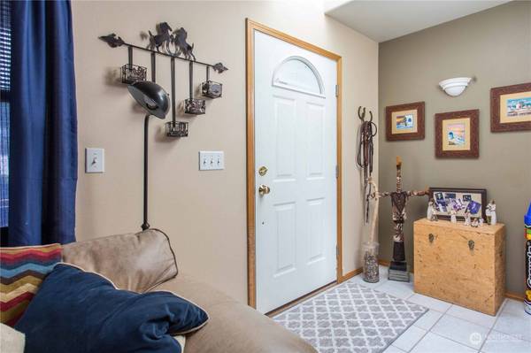 2706 Clearwater CT, Bellingham, WA 98229