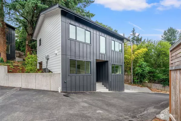 10044 Ravenna AVE NE #C, Seattle, WA 98125