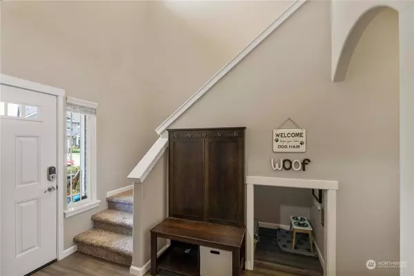 909 Boatman AVE NW, Orting, WA 98360