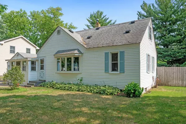 2280 Oakwood DR, Mounds View, MN 55112