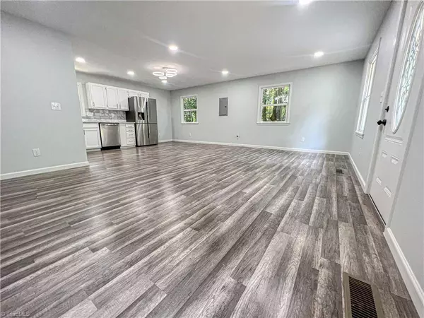 224 Flynt ST, Lexington, NC 27292