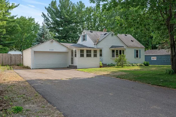 2280 Oakwood DR, Mounds View, MN 55112