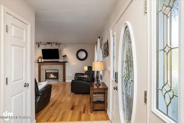 6631 W Leckwold DR, Wasilla, AK 99623