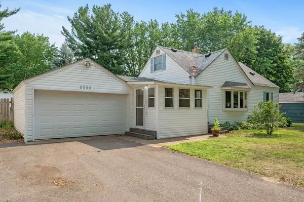 2280 Oakwood DR, Mounds View, MN 55112