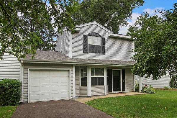 3510 Southport DR, Island Lake, IL 60042