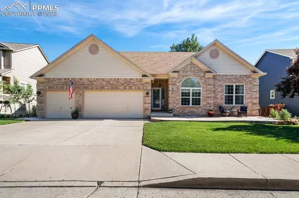 930 Carlson DR, Colorado Springs, CO 80919