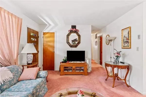 290 Phillips AVE, Munroe Falls, OH 44262