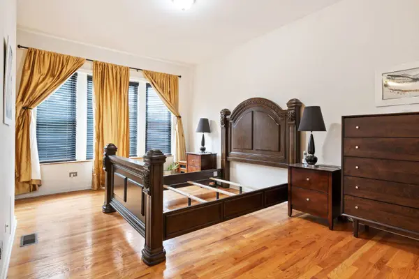 1516 E 65th Place #1W, Chicago, IL 60637