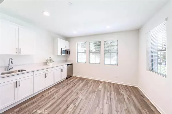 404 Coyote Pass, Lake Forest, CA 92610