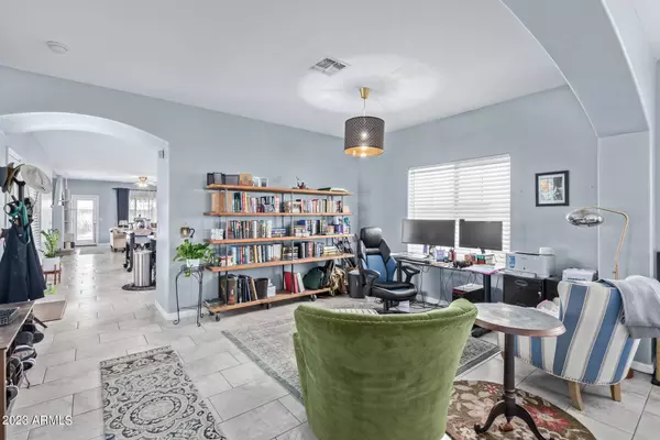 16122 W CARIBBEAN Lane, Surprise, AZ 85379