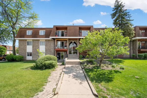 555 Hill Drive #9-308, Hoffman Estates, IL 60169