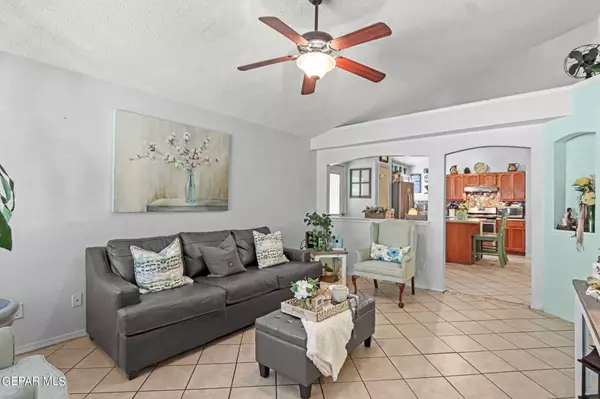 3537 Al Roberts Drive, El Paso, TX 79936