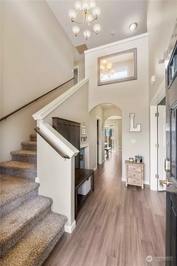 909 Boatman AVE NW, Orting, WA 98360