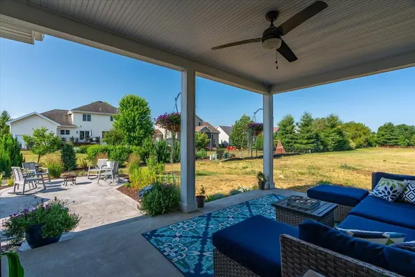 329 Kassander Way, Oregon, WI 53575