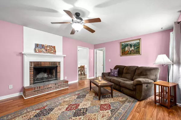 3499 Eastridge Rd, Woodlawn, TN 37191