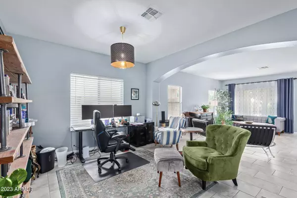 16122 W CARIBBEAN Lane, Surprise, AZ 85379