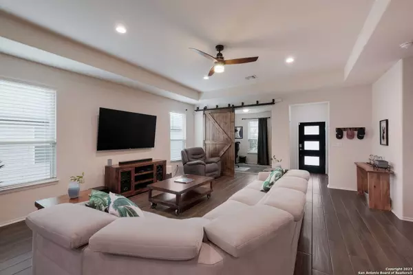 11215 POMONA PARK DR, San Antonio, TX 78249-4564