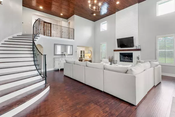 6448 Holloway Road, Baker, FL 32531