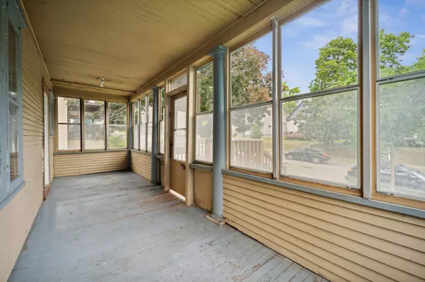 723 Sims AVE, Saint Paul, MN 55106
