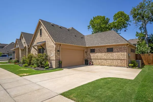 5820 Tory Drive, Grand Prairie, TX 75052