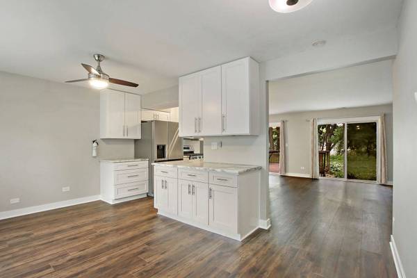 3510 Southport DR, Island Lake, IL 60042