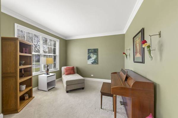 404 Burr Oak DR, Oswego, IL 60543