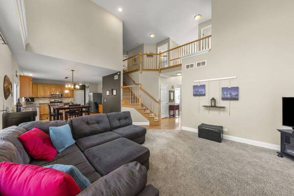 404 Burr Oak DR, Oswego, IL 60543