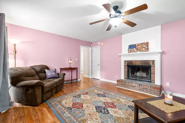 3499 Eastridge Rd, Woodlawn, TN 37191