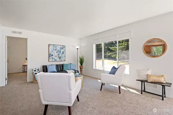 29095 Falkner RD NE, Poulsbo, WA 98370