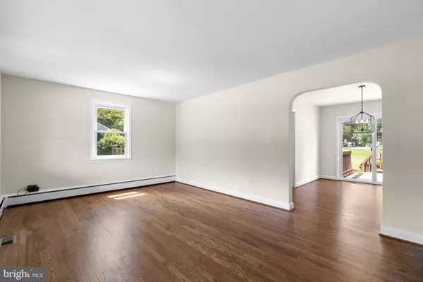 9242 MARYDELL RD, Ellicott City, MD 21042