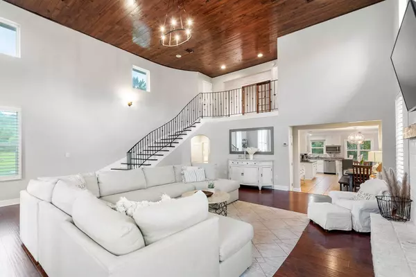 6448 Holloway Road, Baker, FL 32531