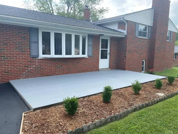 5638 Pleasant View Dr, Miami Twp, OH 45150