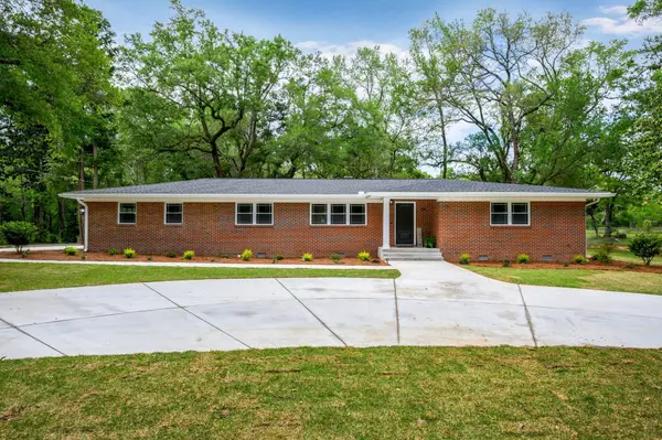 198 Park Lane Lane, Crestview, FL 32536