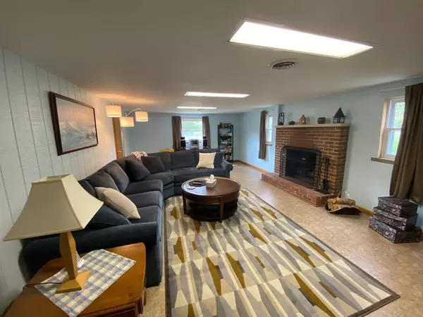 5638 Pleasant View Dr, Miami Twp, OH 45150