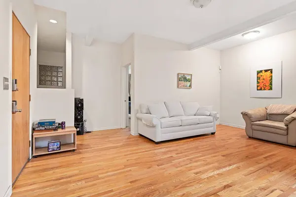 1516 E 65th Place #1W, Chicago, IL 60637